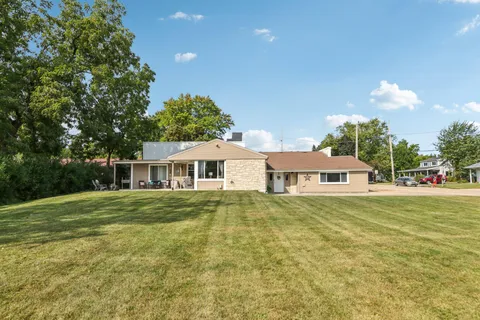 $699,900 | 9205 South Chicago Road, Oak Creek, WI 53154