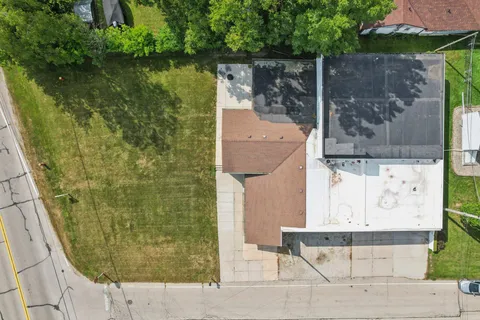 $699,900 | 9205 South Chicago Road, Oak Creek, WI 53154