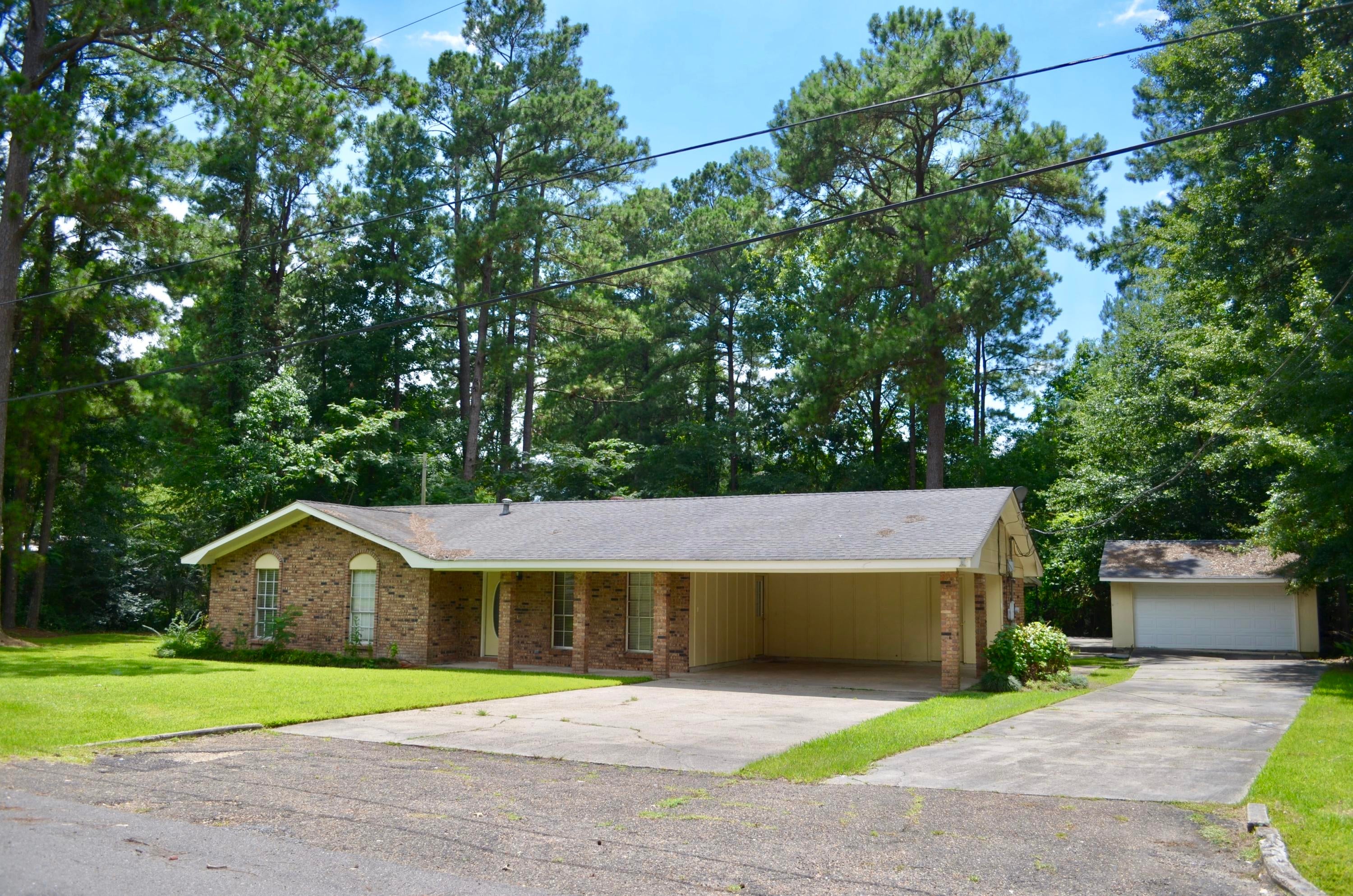 37 Cherokee Road Hattiesburg, MS 39402 - Photo 1 of 1 Gallery Image 1