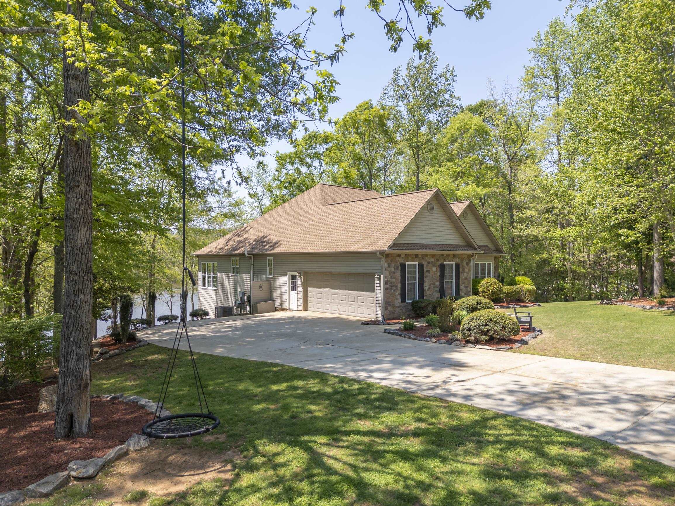 326 Tall Oaks Trail Inman, SC 29349 - Photo 9 of 45 Gallery Image 9