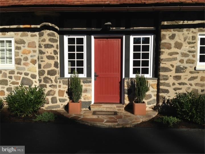 1105 Brynlawn Road Villanova, PA 19085 - Photo 4 of 25 Exterior Front