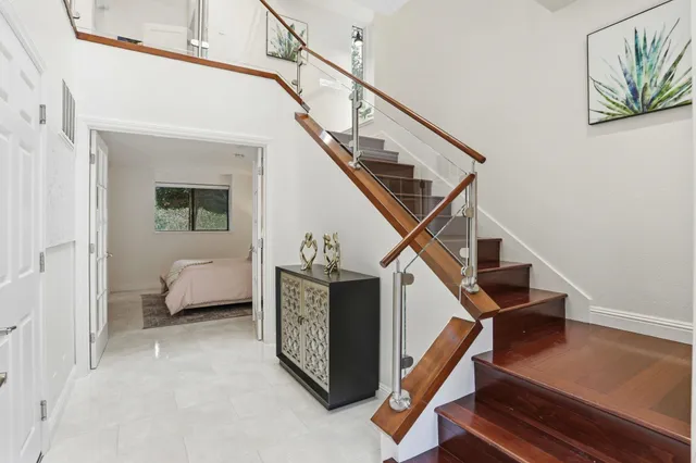 $1,999,000 | 10900 Lucky Oak Street, Cupertino, CA 95014