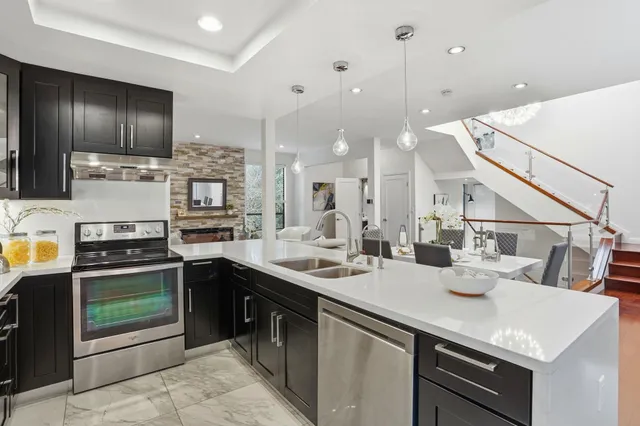 $1,999,000 | 10900 Lucky Oak Street, Cupertino, CA 95014