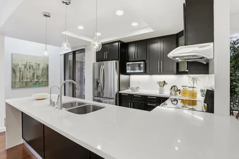 $1,999,000 | 10900 Lucky Oak Street, Cupertino, CA 95014