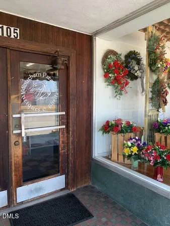 a view of a entryway