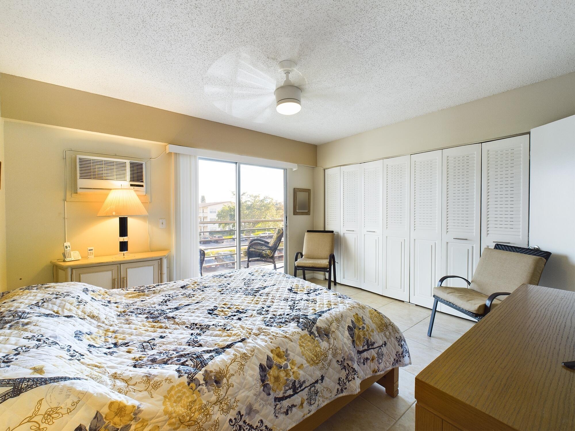 414 Mansfield I Boca Raton, FL 33434 - Photo 11 of 20 Bedroom with large set of closet space