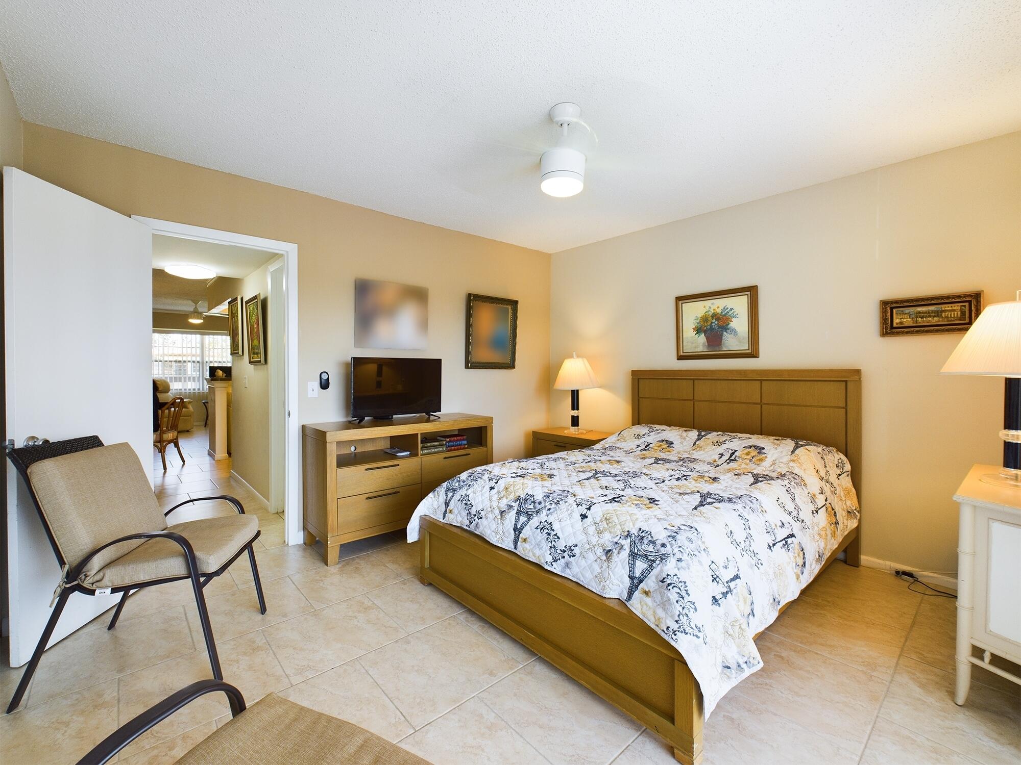 414 Mansfield I Boca Raton, FL 33434 - Photo 10 of 20 Bedroom with a large set of closet space