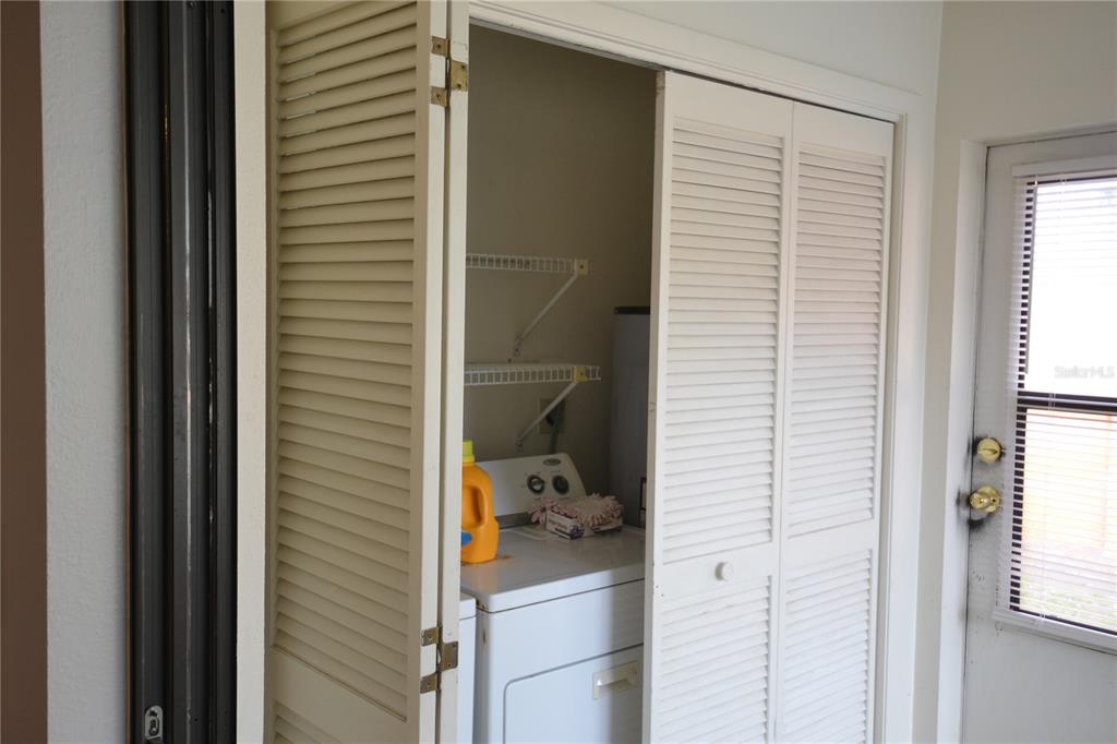 7331 Greystone Drive Hudson, FL 34667 - Photo 31 of 39 a bathroom with a bathtub