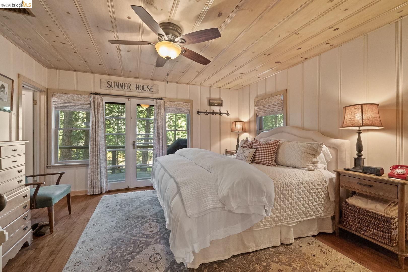 105 Pinecrest Lake Road Pinecrest, CA 95364 - Photo 19 of 35 Primary Bedroom on the main level