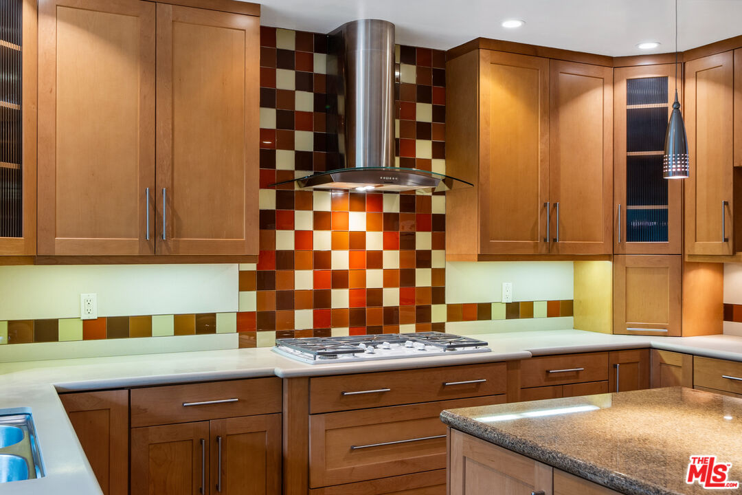 15901 High Knoll Road Encino, CA 91436 - Photo 19 of 41