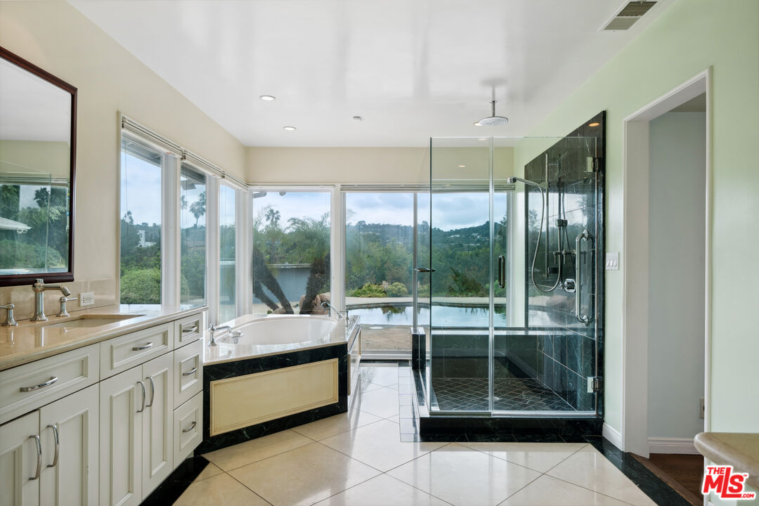 15901 High Knoll Road Encino, CA 91436 - Photo 23 of 41