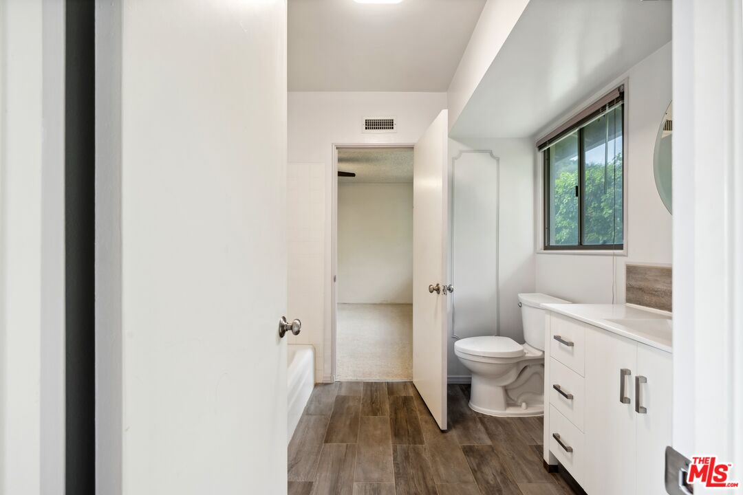 15901 High Knoll Road Encino, CA 91436 - Photo 25 of 41