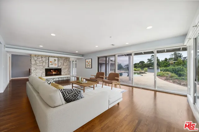 $3,125,000 | 15901 High Knoll Road, Encino, CA 91436