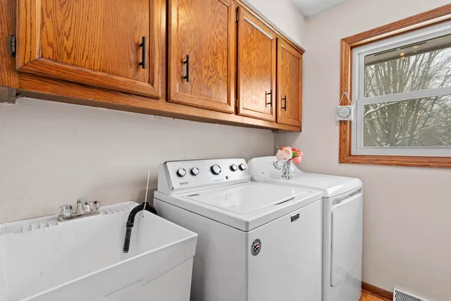 $549,900 | S14-w31855 High Meadow Lane, Delafield, WI 53018