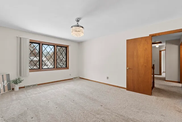 $549,900 | S14-w31855 High Meadow Lane, Delafield, WI 53018