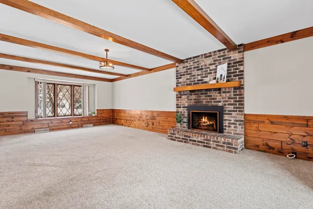 $549,900 | S14-w31855 High Meadow Lane, Delafield, WI 53018