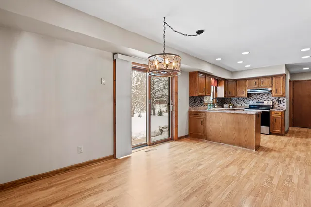 $549,900 | S14-w31855 High Meadow Lane, Delafield, WI 53018