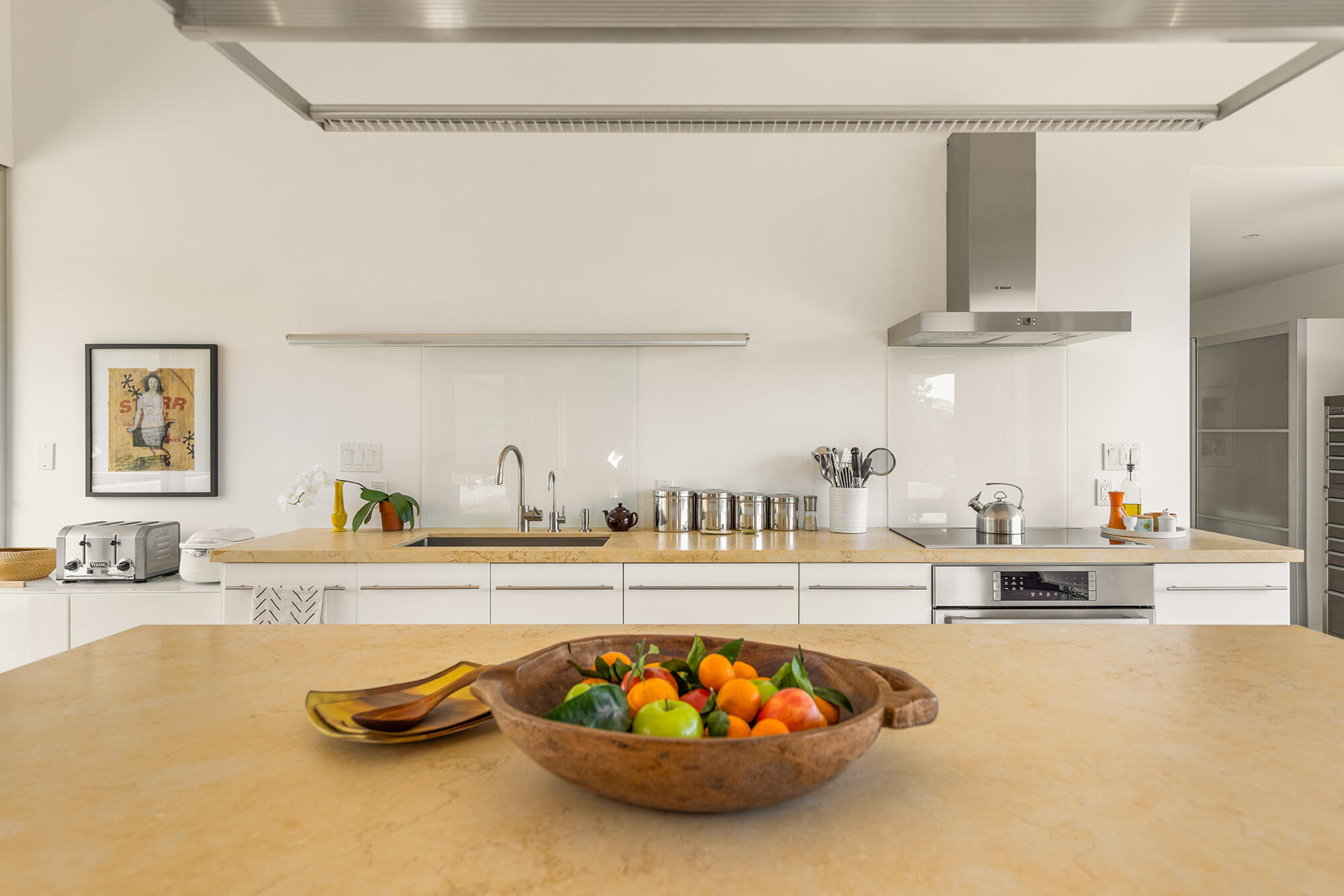 12179 Koenigstein Road Santa Paula, CA 93060 - Photo 25 of 43 a kitchen with a sink a stove and cabinets