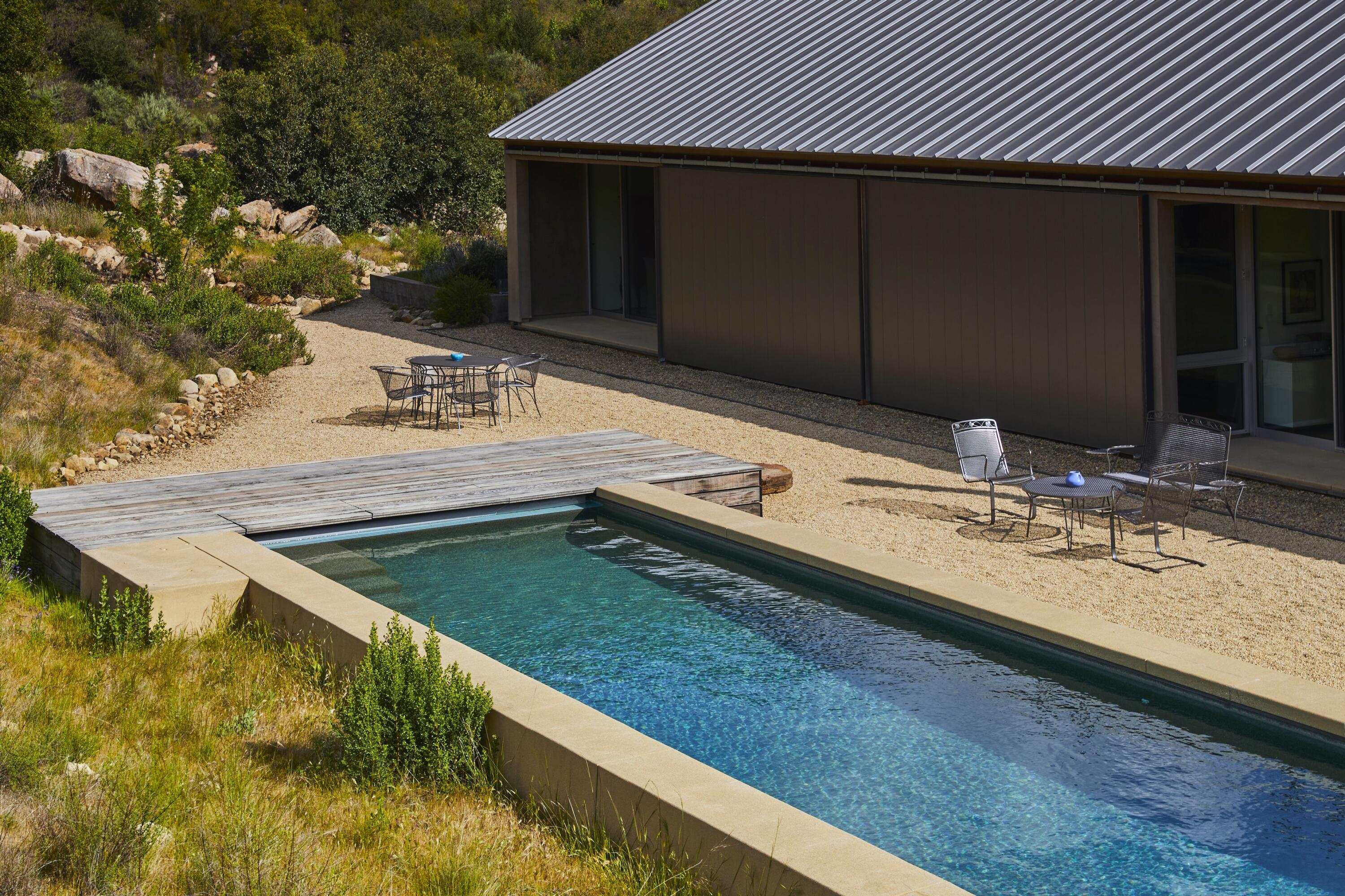 12179 Koenigstein Road Santa Paula, CA 93060 - Photo 8 of 43 a backyard of a house
