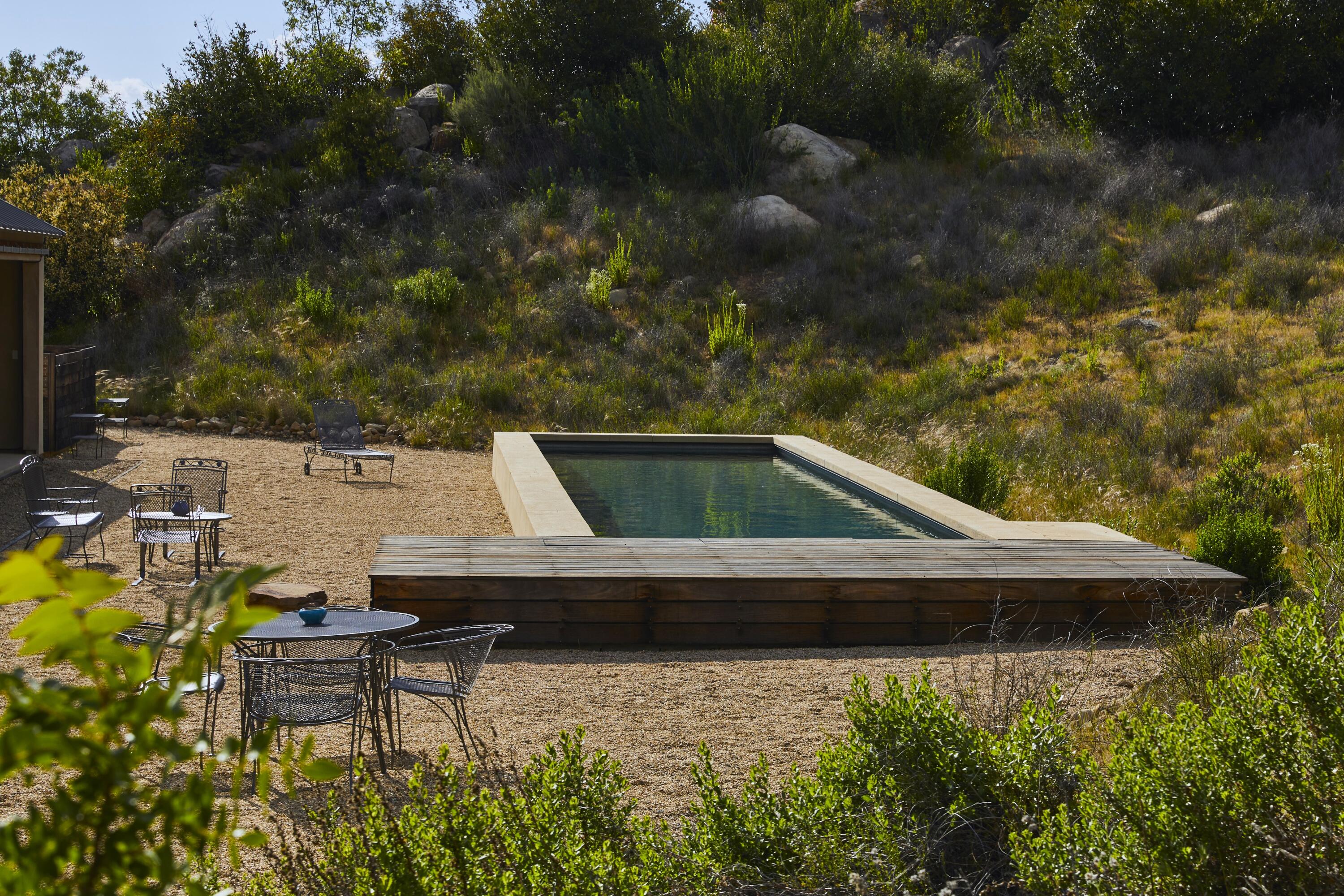 12179 Koenigstein Road Santa Paula, CA 93060 - Photo 9 of 43 a view of backyard with seating space