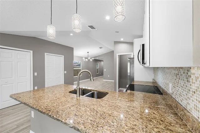 $399,500 | 3914 Walnut Avenue, Sarasota, FL 34234