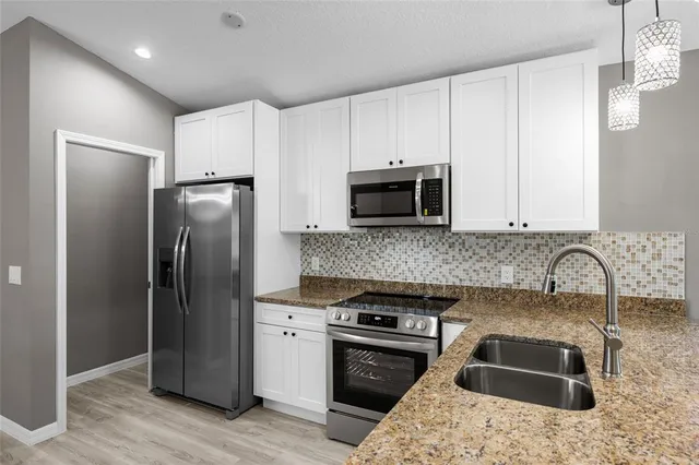 $399,500 | 3914 Walnut Avenue, Sarasota, FL 34234