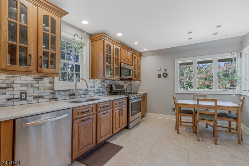 785 Chimney Rock Road Bridgewater, NJ 08836 - Photo 15 of 39