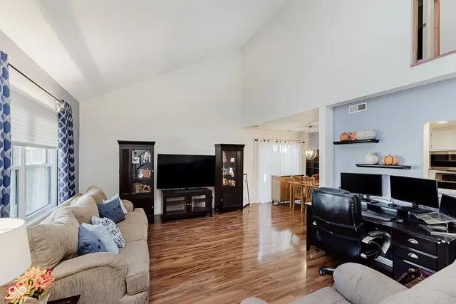 $185,000 | 9017 Cinnebar Drive, Indianapolis, IN 46268