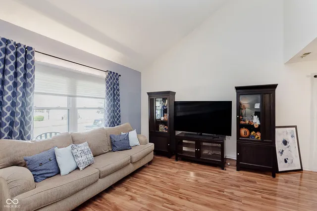 $185,000 | 9017 Cinnebar Drive, Indianapolis, IN 46268