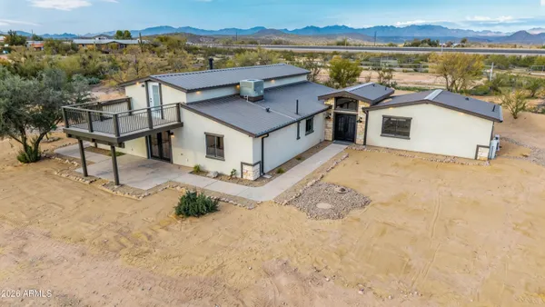 $995,000 | 2330 Us Highway, Wickenburg, AZ 85390