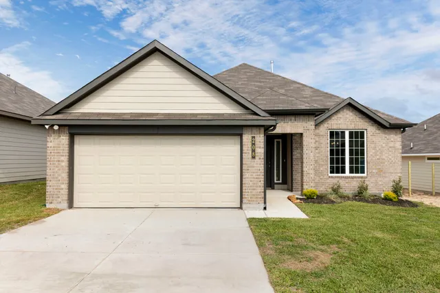 a view of backyard of house