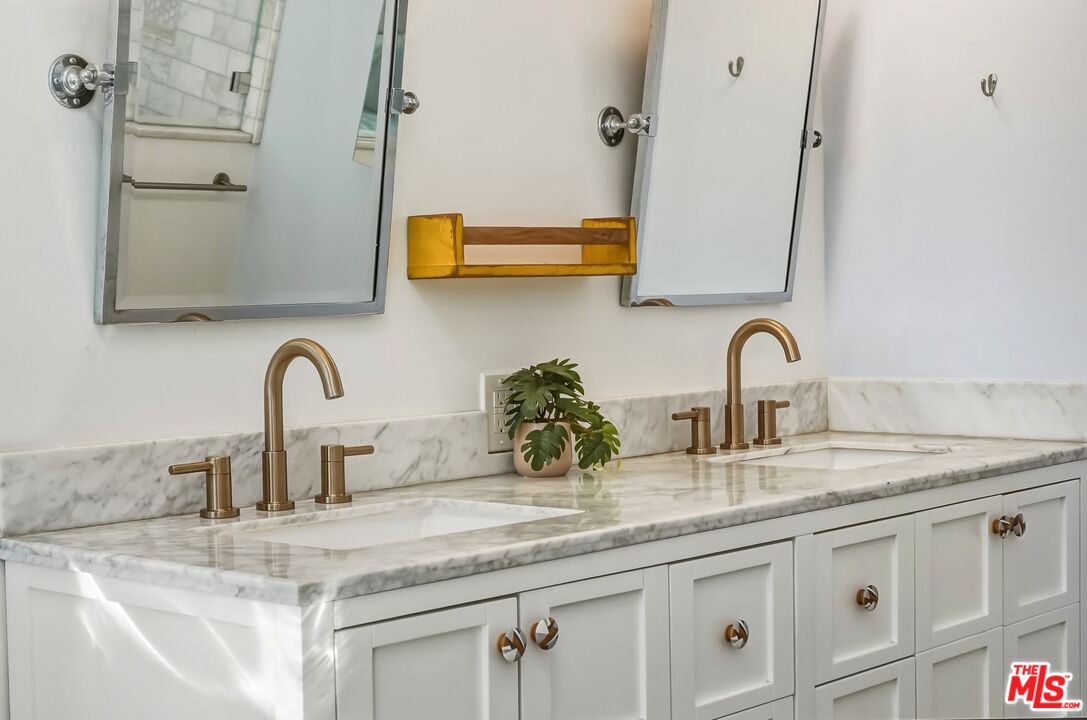 29500 Heathercliff Road, Unit 105 Malibu, CA 90265 - Photo 37 of 67