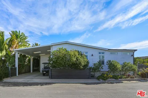 $2,449,000 | 29500 Heathercliff Road, Unit 105, Malibu, CA 90265