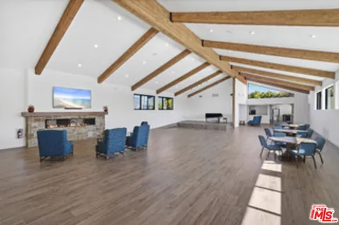 $2,449,000 | 29500 Heathercliff Road, Unit 105, Malibu, CA 90265