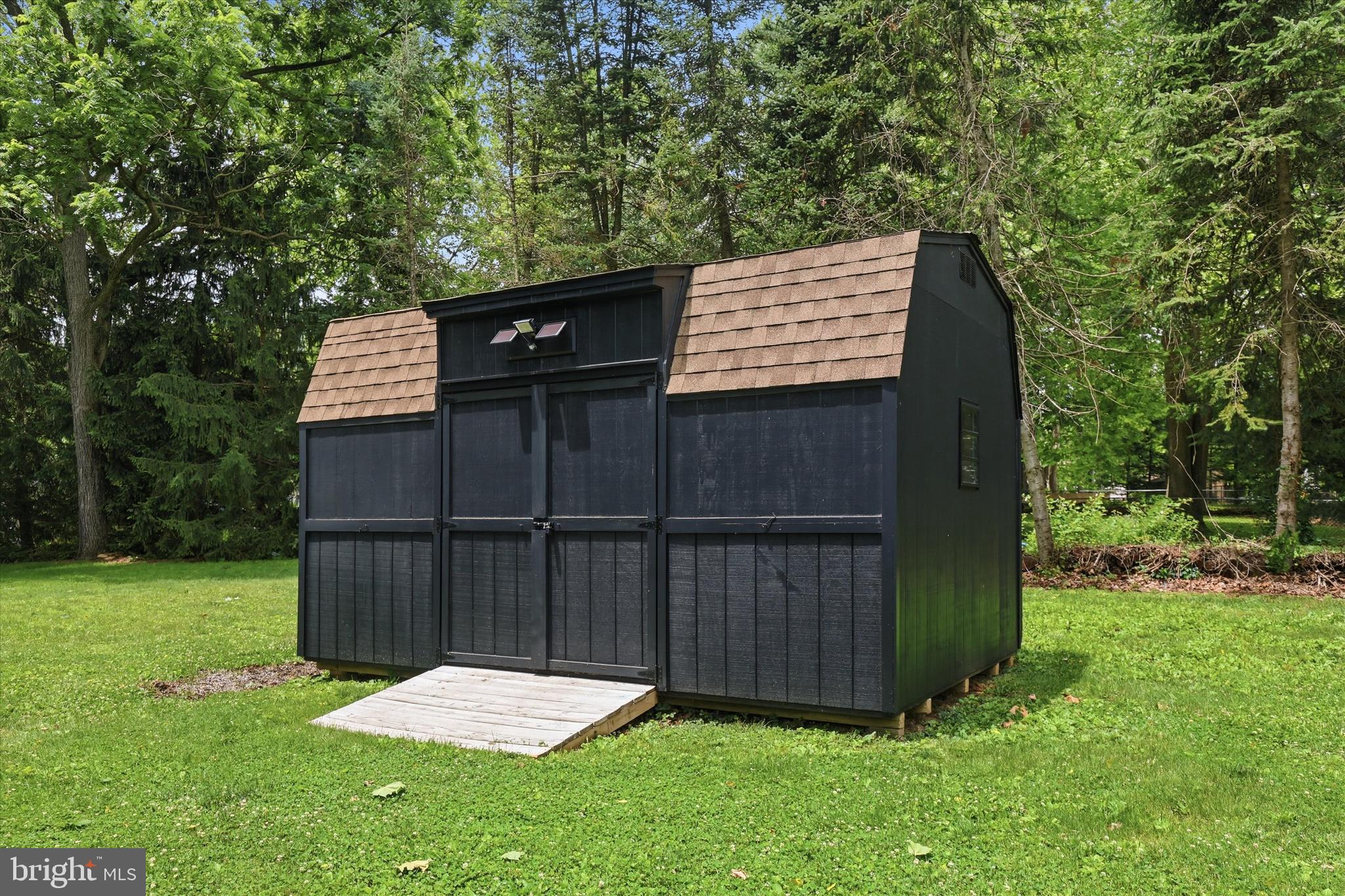 115 Jacks Mountain Road Fairfield, PA 17320 - Photo 24 of 27 10' x 16' shed with solar lighting inside and out