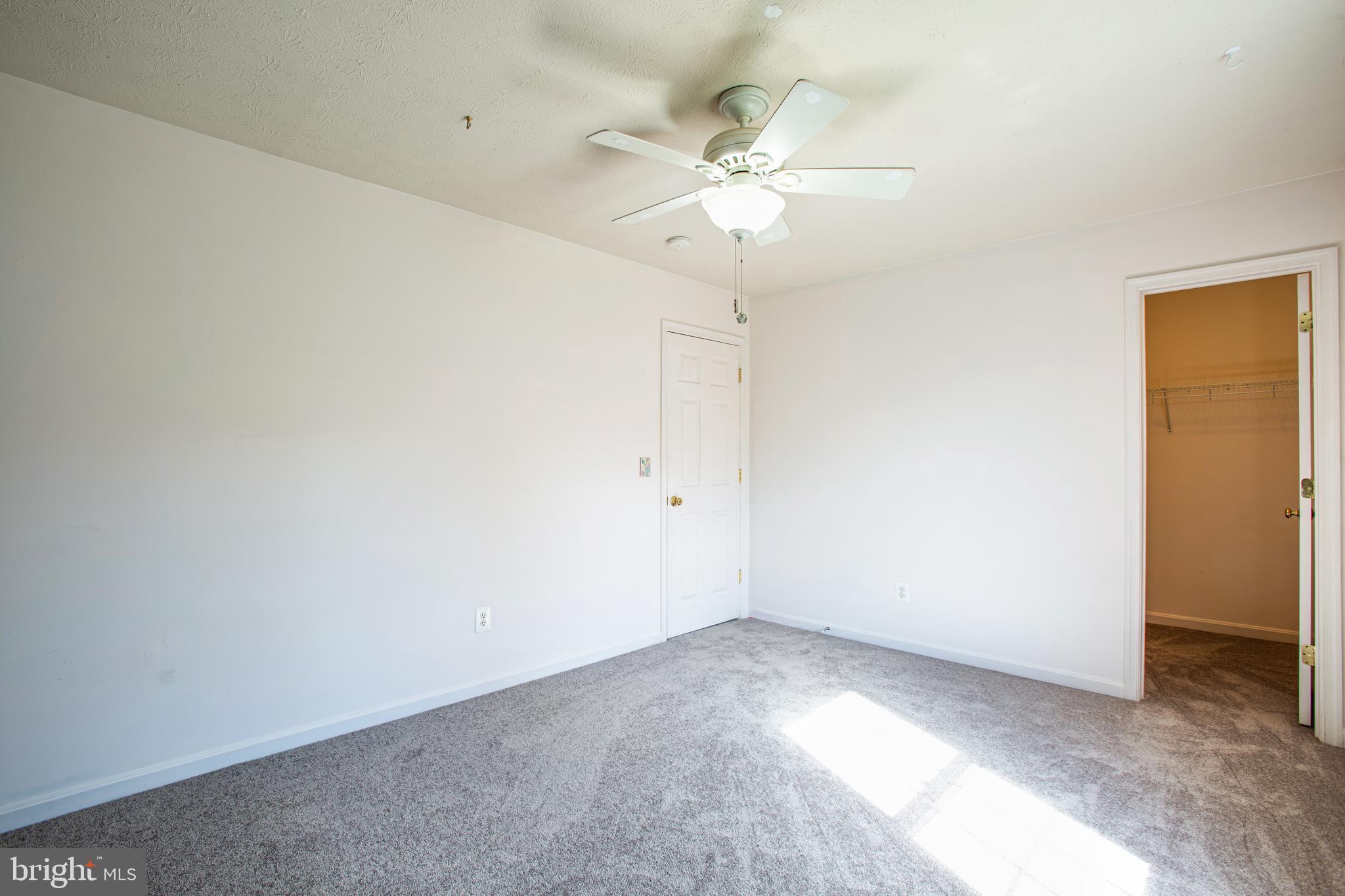 35258 Pheasant Ridge Road Locust Grove, VA 22508 - Photo 27 of 51 Large bedrooms