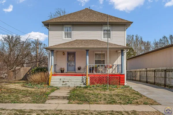 $189,900 | 502 Orange Street, Rossville, KS 66533