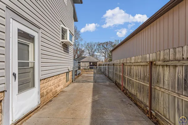 $189,900 | 502 Orange Street, Rossville, KS 66533