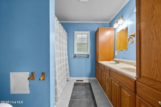 $1,700 | 613 Maple Street, Jacksonville, NC 28540