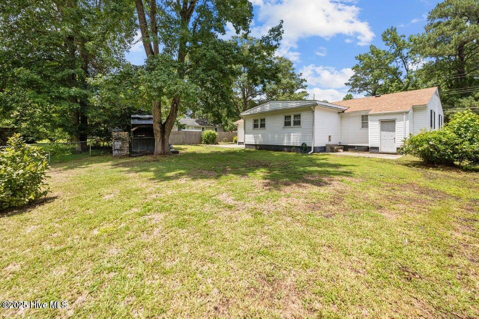 613 Maple Street Jacksonville, NC 28540 - Photo 22 of 23 back