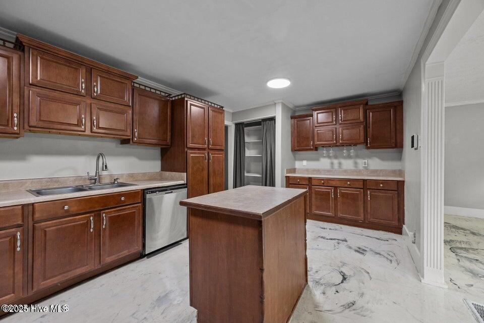 613 Maple Street Jacksonville, NC 28540 - Photo 6 of 23 kitchen