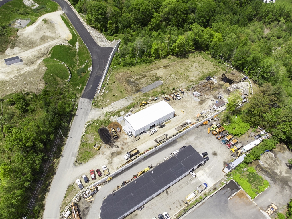 63 Old Ferry Road Methuen, MA 01844 - Photo 8 of 10 a view of outdoor space and yard
