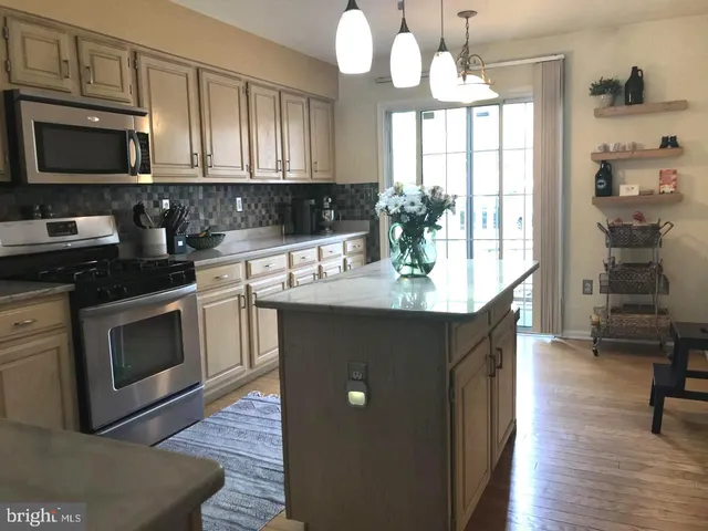 $3,450 | 301 Deer Run Court, Pennington, NJ 08534