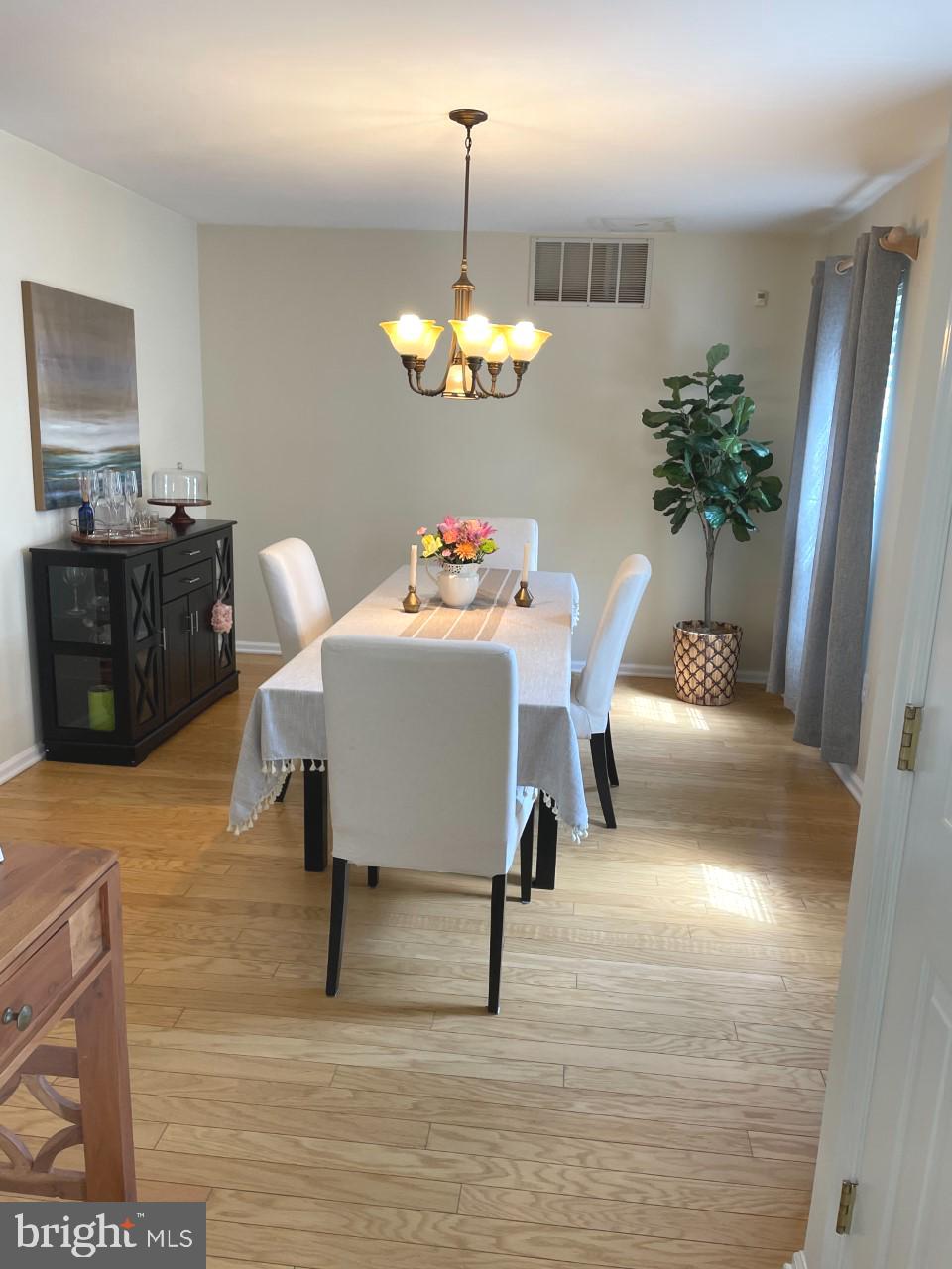 301 Deer Run Court Pennington, NJ 08534 - Photo 5 of 22