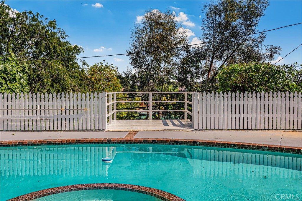 1111 Arbor Dell Road Los Angeles, CA 90041 - Photo 26 of 42 a view of a tennis court