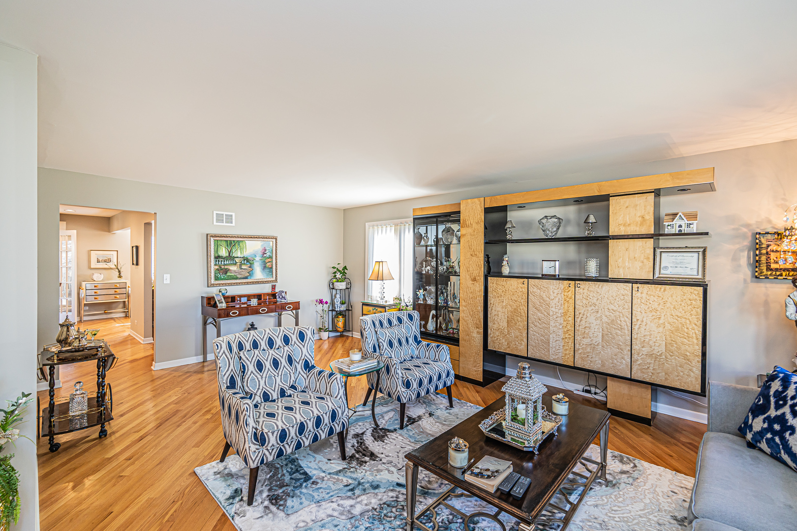 159 Harding Avenue Des Plaines, IL 60016 - Photo 3 of 44 a living room with furniture and a window