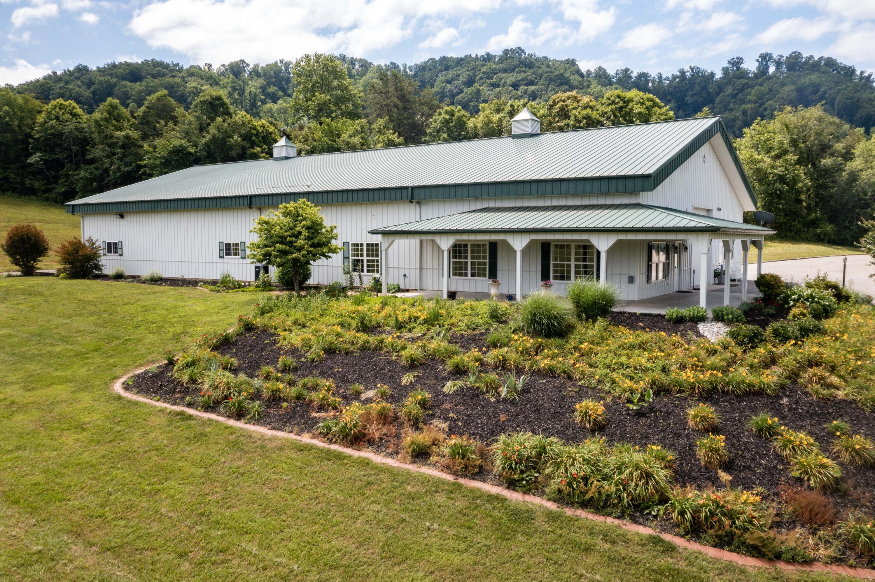 1100 Belltown Road Tellico Plains, TN 37385 - Photo 4 of 77 004