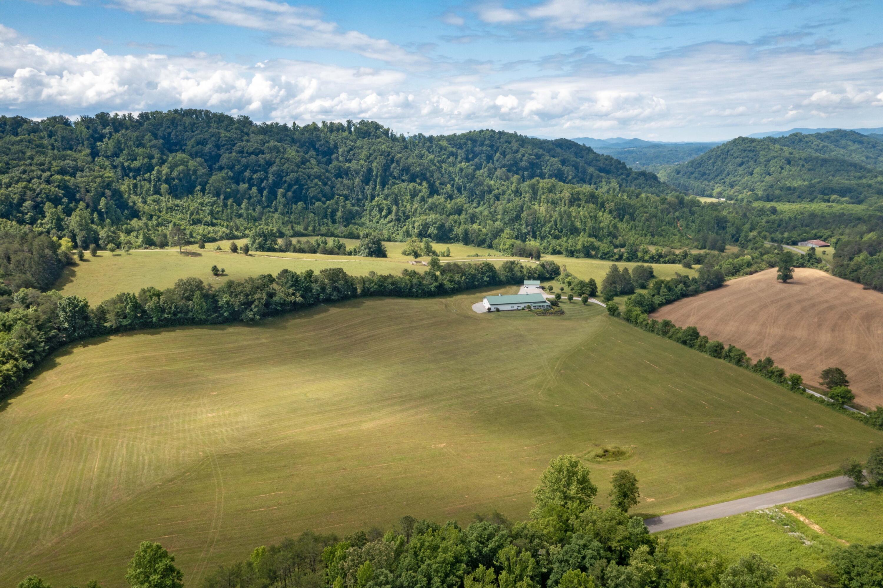 1100 Belltown Road Tellico Plains, TN 37385 - Photo 54 of 77 054