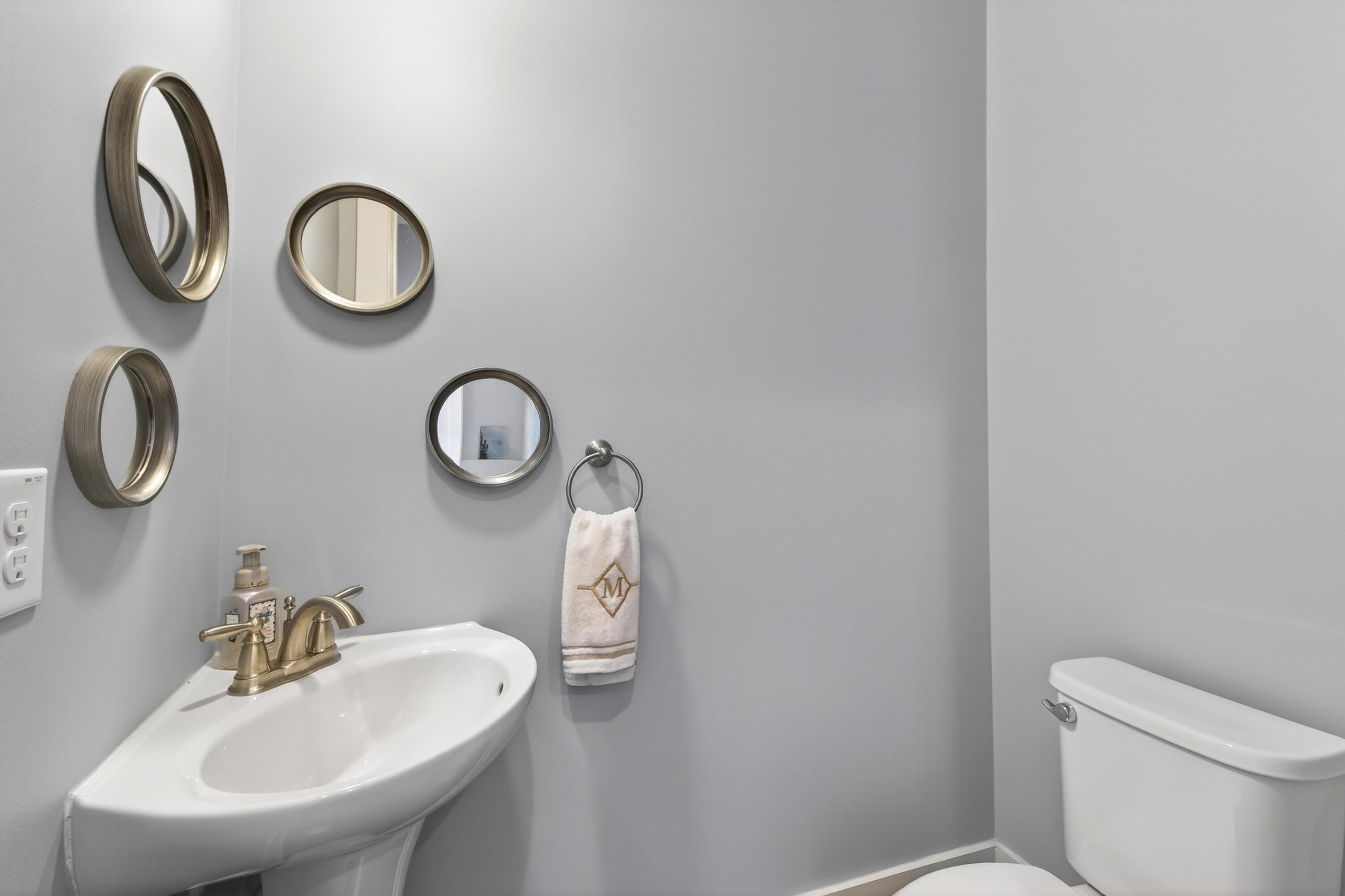 3586 Backshore Drive Mount Pleasant, SC 29466 - Photo 21 of 57 Powder Room