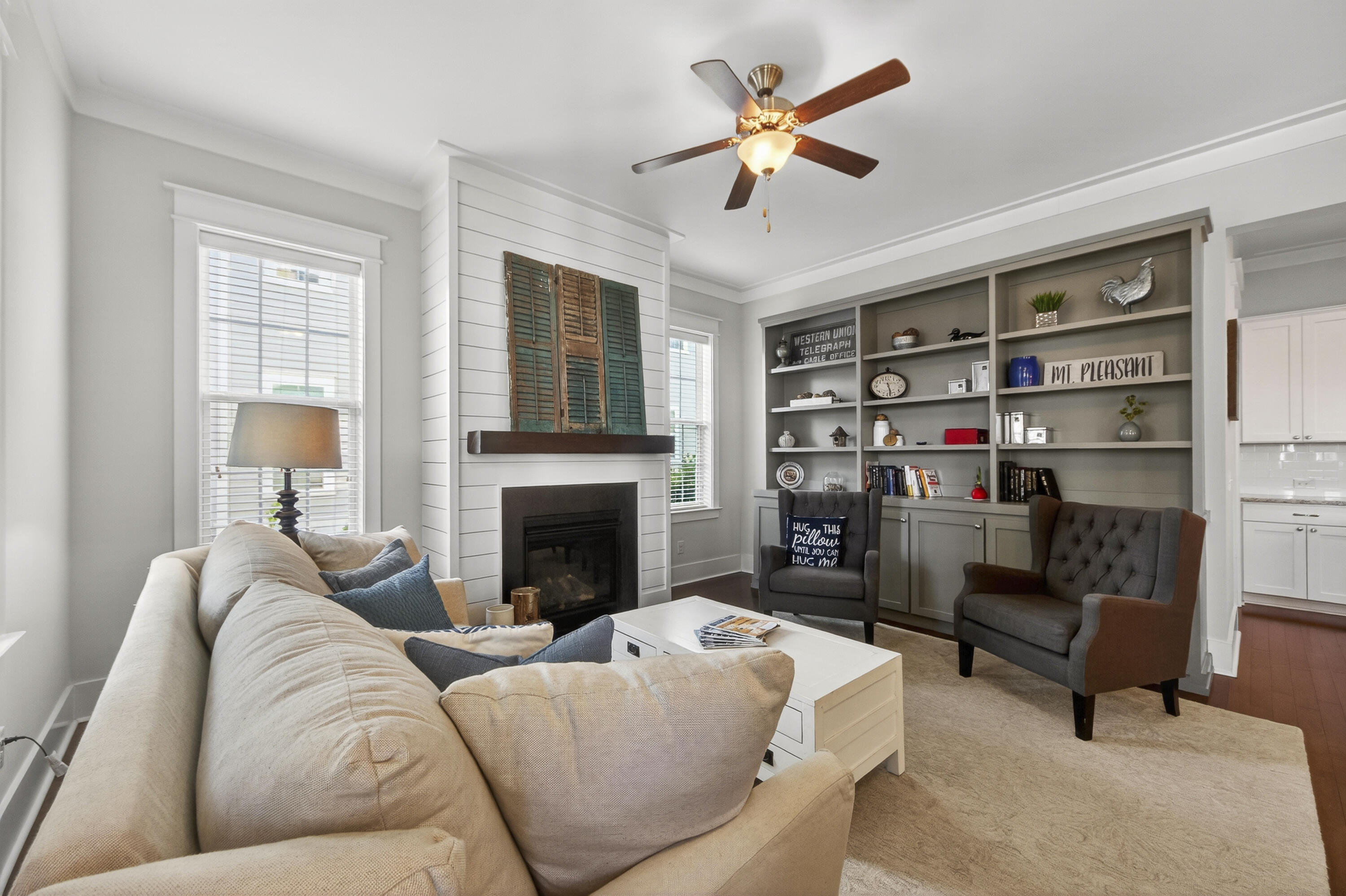 3586 Backshore Drive Mount Pleasant, SC 29466 - Photo 23 of 57 Family Room